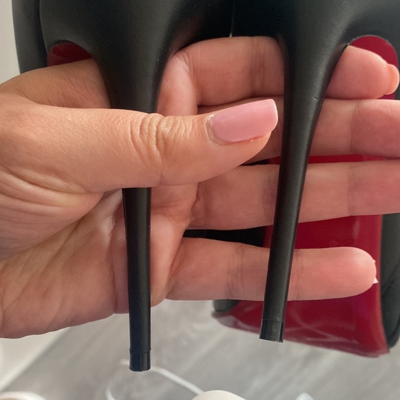 Christian Louboutin Chelsea chick bootie - Picture 5 of 7